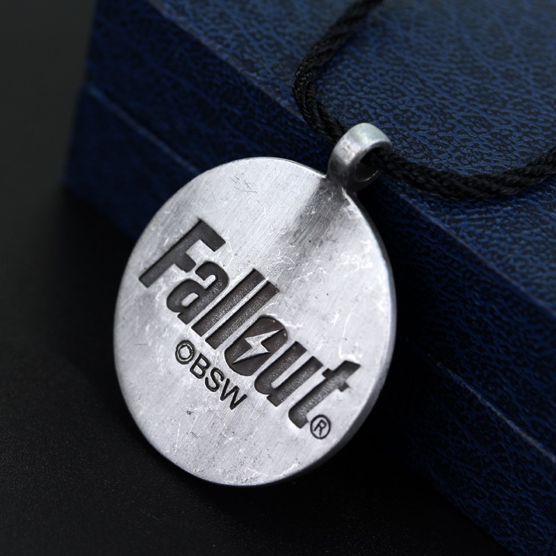 Кулон Fallout