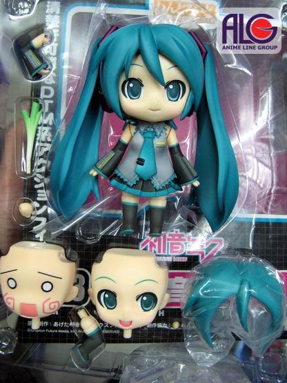 Miku Hatsune фигурка