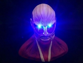 Фигурка-бюст Colossus Titan Shingeki no Kyojin