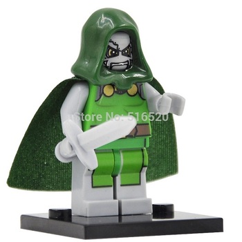 Минифигурка Доктор Дум / Doctor Doom