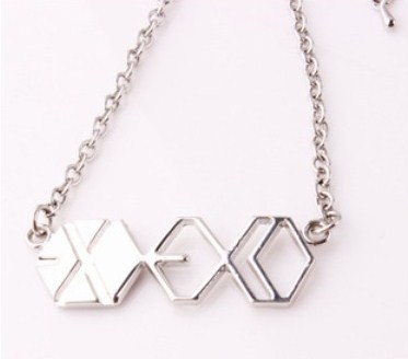 Кулон EXO
