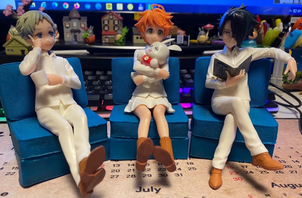 Комплект фігурок Обіцяний Неверленд | The Promised Neverland