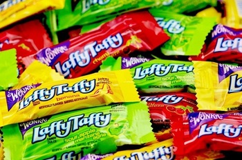 Жувальні цукерки Laffy Taffy (у асортименті)