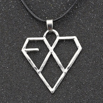Кулон EXO