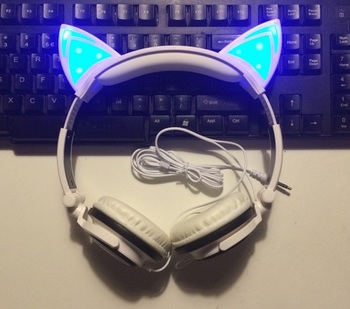 Наушники Cat Ears с подсветкой (в ассортименте)