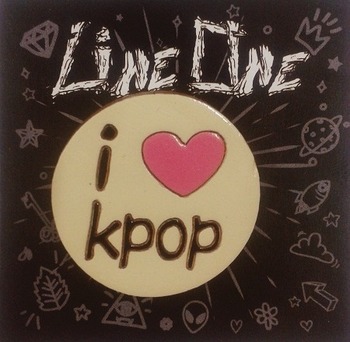 Дерев'яний значок I love K-POP
