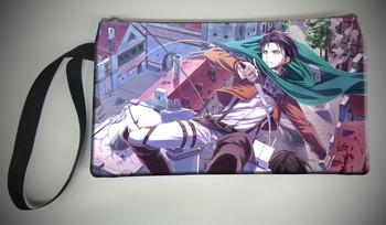 Shingeki no Kyojin Клатч