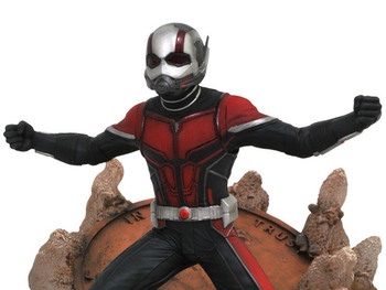 Фигурка Diamond Select Toys Человек-Муравей (Человек-Муравей и Оса) | Ant-Man (Ant-Man and The Wasp)